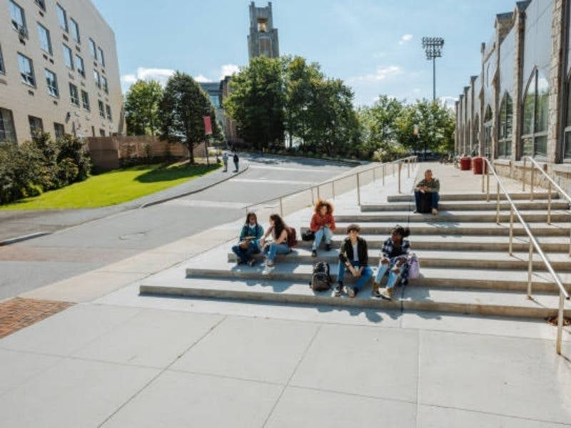 5 Tips for Adjusting to University Life